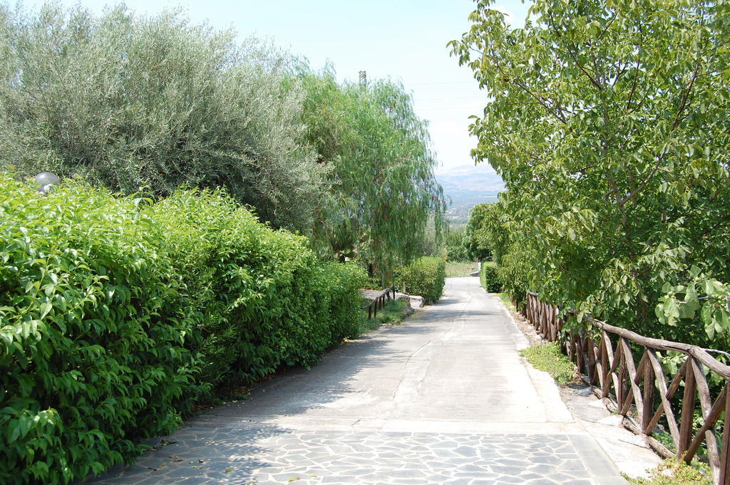 Penzion La Fattoria Dei Nonni Paterno  Exteriér fotografie